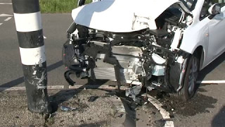 TVEllef: Auto total loss bij Retailpark in Roermond