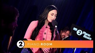 Kacey Musgraves - Somewhere Only We Know (Radio 2 Piano Room)