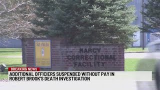 Additional officers suspended without pay in Robert Brooks death investigation