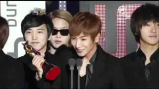 101209 2010金唱片典禮 _ 亞洲人氣賞 Super Junior 得獎