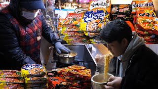 추운겨울 꼭두새벽부터 라면 끓이는 할머니 Korean Instant Noodles - Korean Street Food