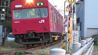 30秒の心象風景28930・三番列車（3504）が通る～第二千束踏切～