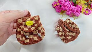 How to Crochet a Checkered Mini Backpack