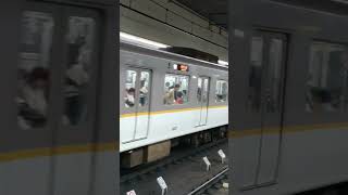 近鉄9820系+9020系（9827f+9032f）快速急行　大阪難波駅到着