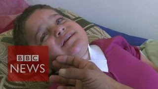 Iraq crisis: Disabled Yazidi refugee boy 'abandoned in desert' - BBC News