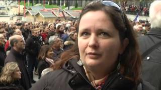 Rassemblement à Brest en hommage aux victimes des attentats