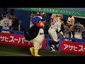 村上くん　青木さんの前でホームラン！ベンチでもハイタッチ！！　2024 9 18 vs広島