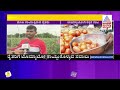 tomato price hike effect ಚಿನ್ನದ ಬೆಲೆಯ ಟೊಮ್ಯಾಟೋ ಕಾವಲಿಗೆ ಹೊಲದಲ್ಲೇ ಟೆಂಟ್ ಹಾಕಿದ ರೈತರು