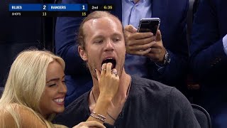 Noah Syndergaard has mouth full of knuckles at Rangers game