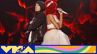 Eminem & Rihanna Perform “Love the Way You Lie / Not Afraid” at 2010 VMAs | MTV