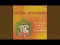 Gayeh Ganapati Jag Vandan (feat. Padma Wadkar)