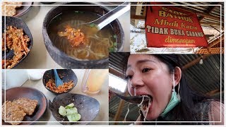 JOGJA KULINER | MAKAN SOTO PAKE BATOK ASLI HANYA 5000 rupiah SAJA DI PINGGIR SAWAH | Its Flair'sLife