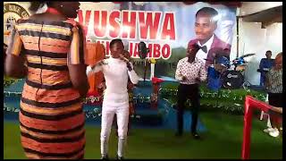 Umejawa na sifa (   video performance in RBC) by Gibson