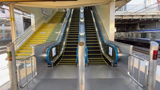 【日立】JR新検見川駅のホームエスカレーター　HITACHI ESCALATOR