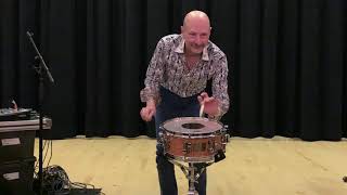 STEVE SMITH - OF JOURNEY PERFORMS AN AMAZING DRUM TRICK - 4/14/19
