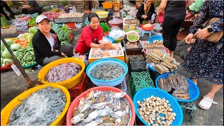 Market Walk before Chinese New Year, So crowded than normal day at Phsar alone Road #5