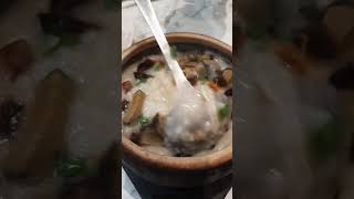 鮑魚粥加皮蛋 abalone porridge with extra century egg