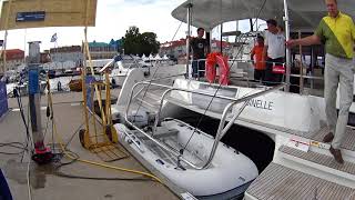 Lagoon davit system