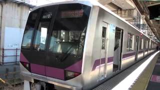 東京メトロ０８系　車内　（東武線内）