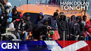 Italian migrant crisis: Number of crossings predicted to pass 200,000 by the end of the year