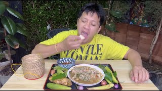 แกงหน่อไม้ส้ม ใส่ไก่ บ่ได้กินโดนแซ่บคักพี่น้อง