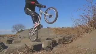 BIKETRIAL NN,PAPA 37 The sports of the 50 years old age 中高年のバイクトライアル