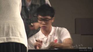 [FANCAM] 110603 Kikwang @ Yongsan Fansign #20