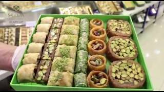 تشكيلة علبة حلويات شرقية من سلوره اكتوبر Assortment of dessert box from Salloura October