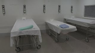 Mortuary tour shows how a body should be treated after death