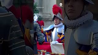 New Swiss Guard recruits pledge their oath to the Vatican