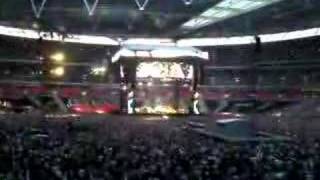 foo fighters - long road to ruin (live at wembley)