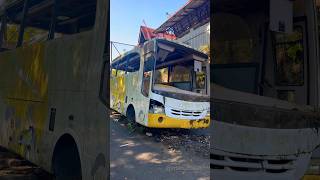 Masuk ke dalam Bus Telolet Tua Angker 😱😱😱 Entering the old haunted telolet bus