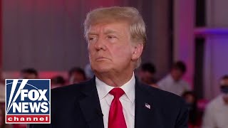 Donald Trump: 'This can't go until 2022'