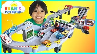Tomica Toll Gate ETC Drive with Disney Cars and Hot Wheels Toys