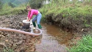 KESERUAN MENANGKAP IKAN DI SUNGAI