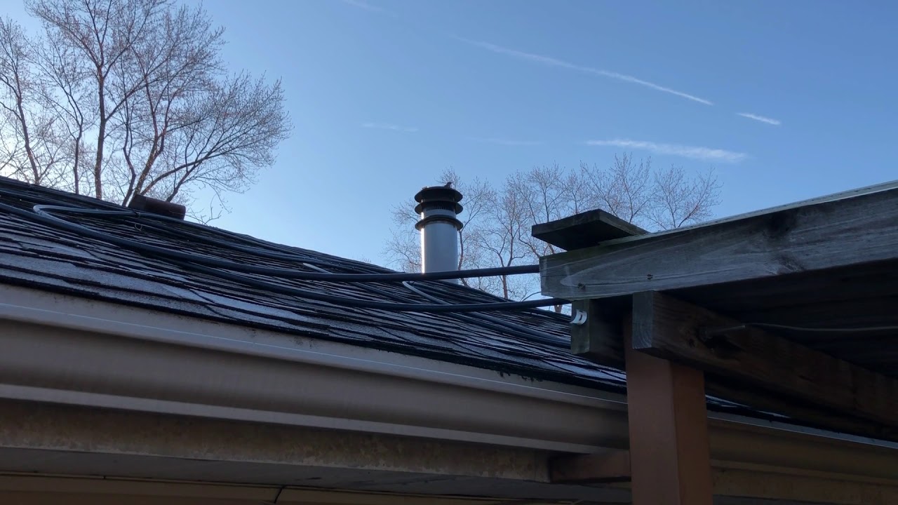 Woodpecker Pecking Our Metal Fireplace Smoke Stack Vent - YouTube