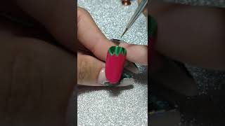 Diseños de uñas. Fáciles y rápidos paso a paso. Frutilla