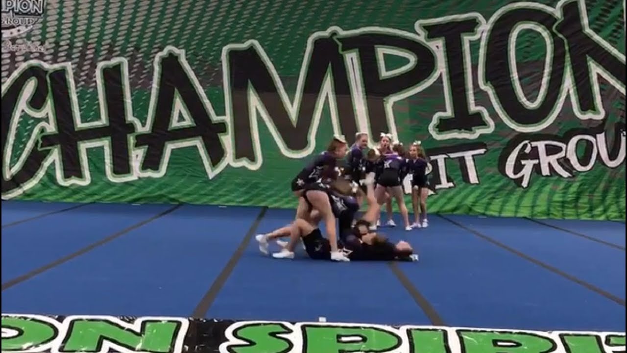 Cheerleader Fail Youtube