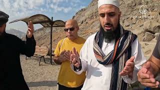 Climbing Jabal Noor Mountain To Cave Hira l Makkah Vlog l Shaykh Burhaan Khandia