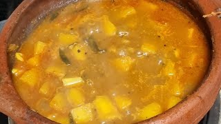 பரங்கிக்காய் புளிக்குழம்பு||yellow pumpkin kulambu||traditional recipes 😋@Tamil_MominDubai