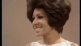 Shirley Bassey -  Smoke Gets In Your Eyes  - 1971 - \