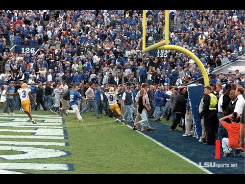 Throwback Moment The 2002 Bluegrass Miracle - YouTube