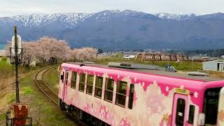 山形鉄道 フラワー長井線 最上川橋梁(荒砥鉄橋) 桜と朝日連峰【白鷹町】