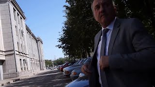 ▶️ Юрист Антон Долгих задал вопрос главе города о возврате прямых выборов мэра. 2013