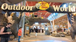 Outdoor World At Bass Pro Shops Vaughan Mills Mall Canada