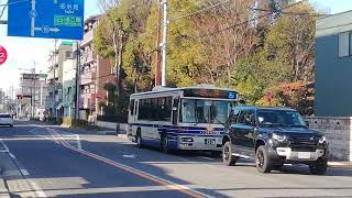 まもなく廃車になる名古屋市交通局日産ディーゼルスペースランナーNN‐22。回送小幡東交差点通過