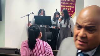 Noveno Aniversario. Alabanzas con el grupo nuevo renacer de Iglesia nuevo renacer de Salisbury NC.