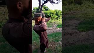 Slingshot shooting target 🎯 good shoot 180 degree #hunting #shortvideo