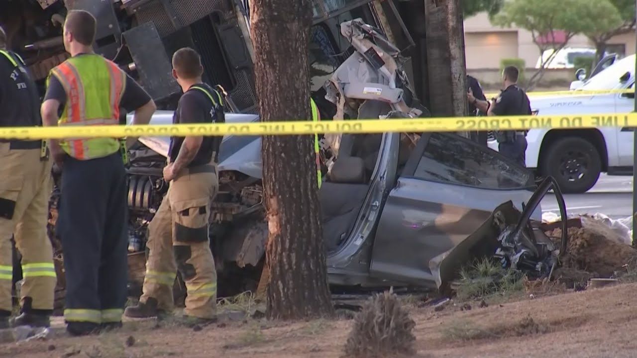 1 Dead, 5 Injured In West Phoenix Crash Involving Dump Truck - YouTube