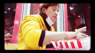 Dinner at KFC Maliya Kuwait #FeelingAlone #dinnerAlone😋